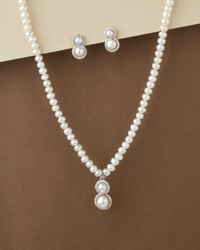 Long gold necklaces and pendants with timeless, luxurious appeal for elegant wear -Elegant Real Pearl Necklace Set S23548