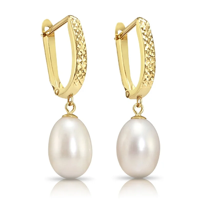 Vintage Drop Earrings for Nostalgic-14K Gold Freshwater Pearl Drop Earrings, Huggie Design With Diamond-Cuts