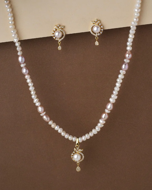 Elegant pearl necklaces and pendants for women with simple, classic designs -Beautiful Pearl Necklace Set