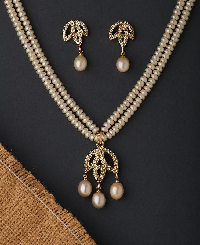 Layered charm necklaces with pendants for a trendy and fashionable style -Beautiful Real Pearl Necklace Set