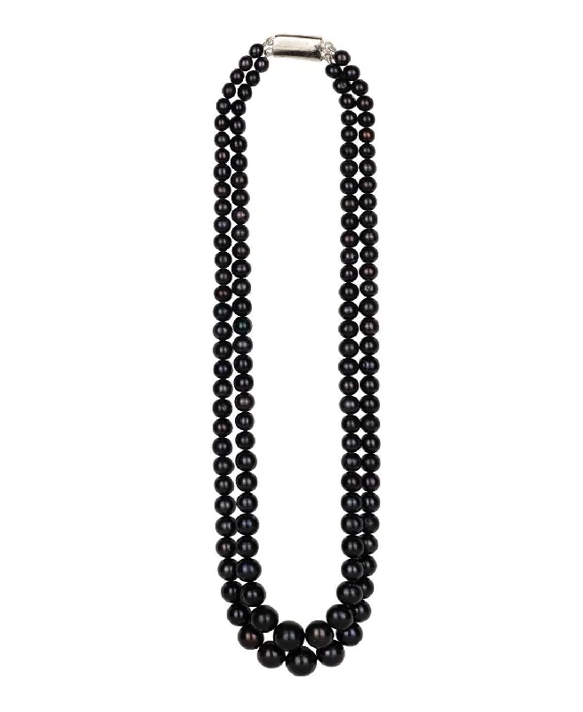 Long pendant necklaces for women with unique, eye-catching designs for fashionistas -Elegant Black Pearl Necklace