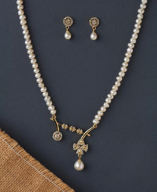 Handmade necklaces and pendants with unique, artistic details for a one-of-a-kind accessory -Floral Real Pearl Necklace Set