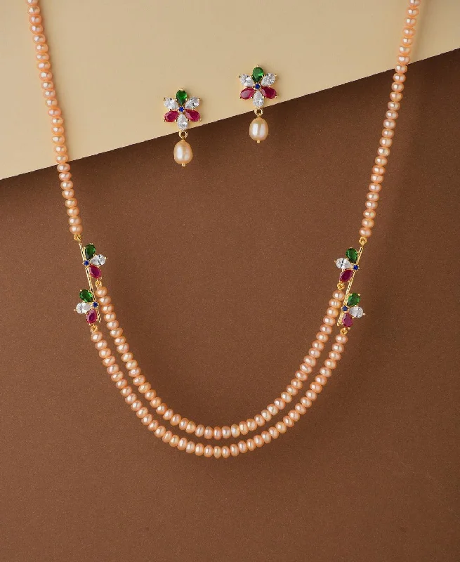 Geometric necklaces and pendants for a modern, edgy, and trendy vibe -Florial Stone Studded Pearl Necklace Set