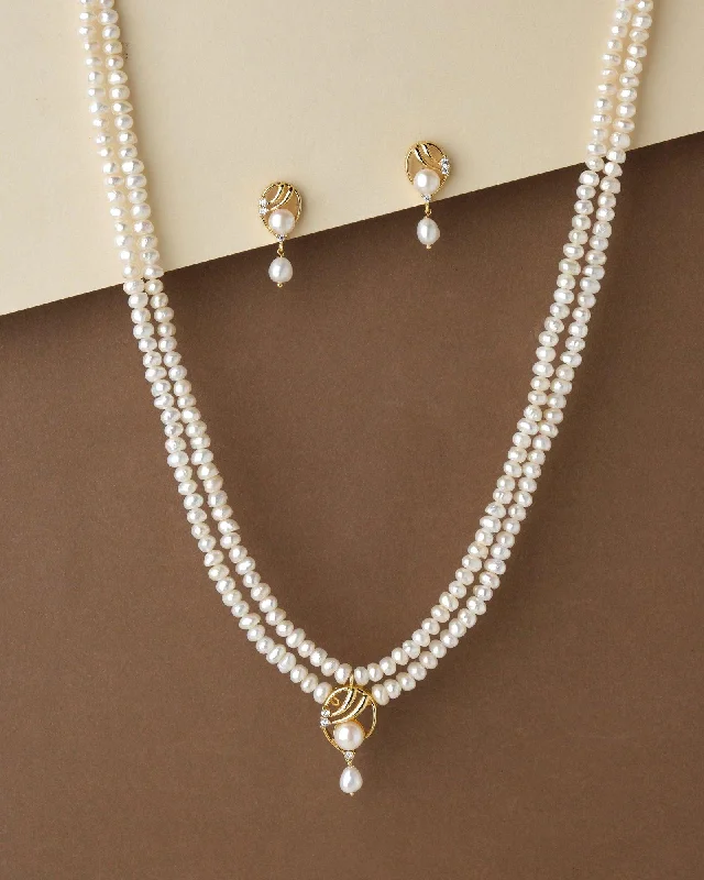 Long gold necklaces and pendants with timeless, luxurious appeal for elegant wear -Elegant Pearl Necklace Set