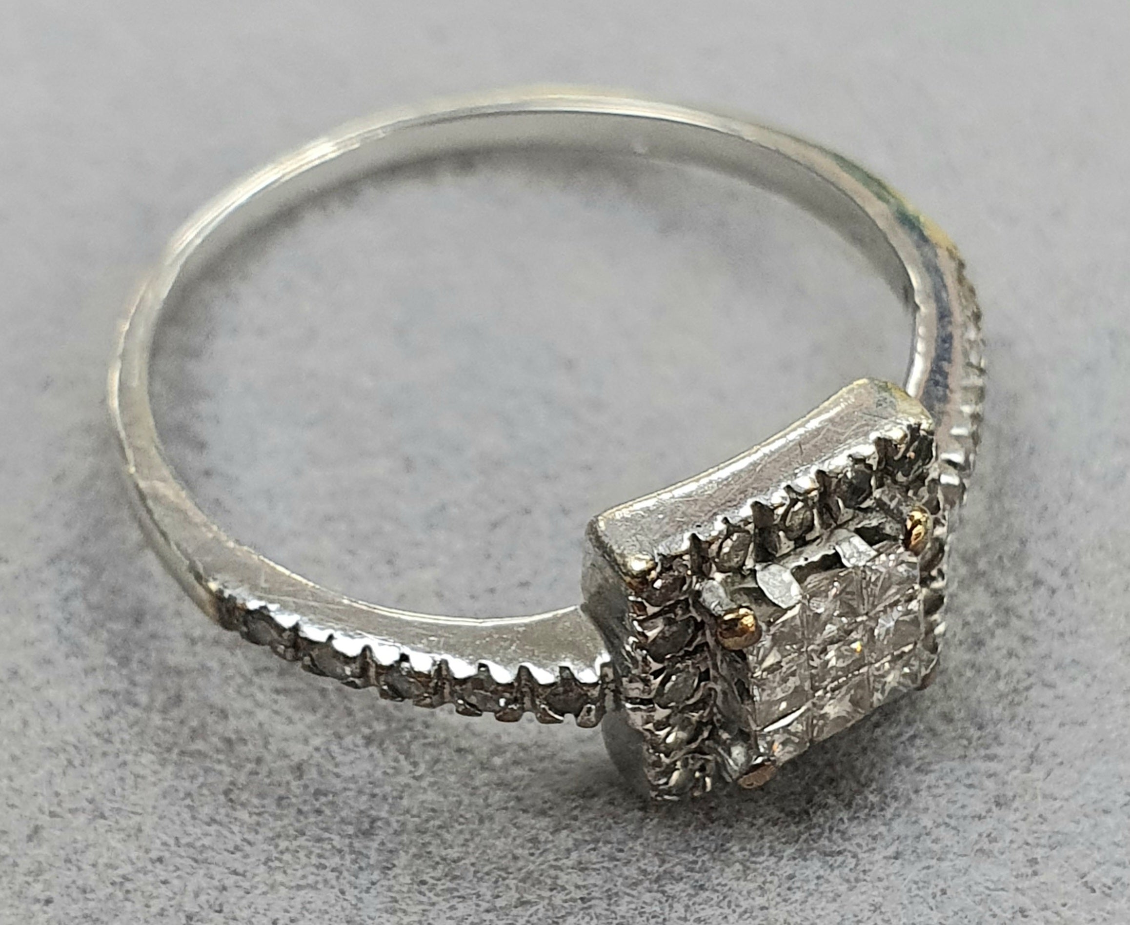 Rings crafted with recycled metals for eco-chic -9CT WHITE GOLD DIAMOND RING Size M 1/2 LEYLAND