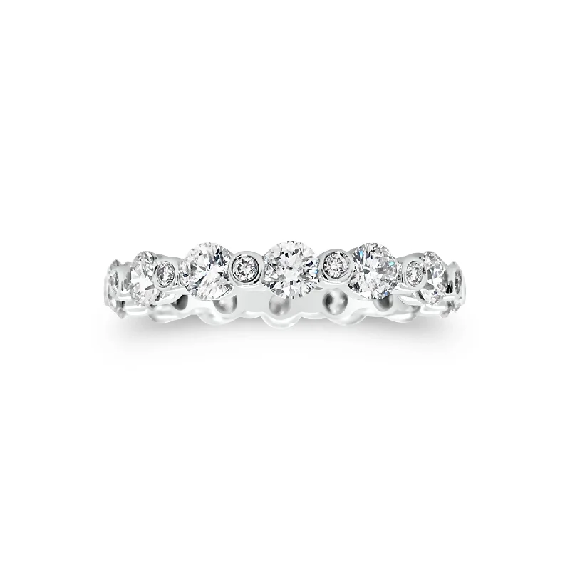 Striking rings with unique cuts for bold looks -Single Prong Diamond Eternity Ring